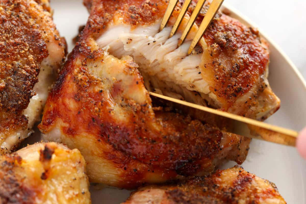 CHICKEN WITH LASAGNA PIZZA